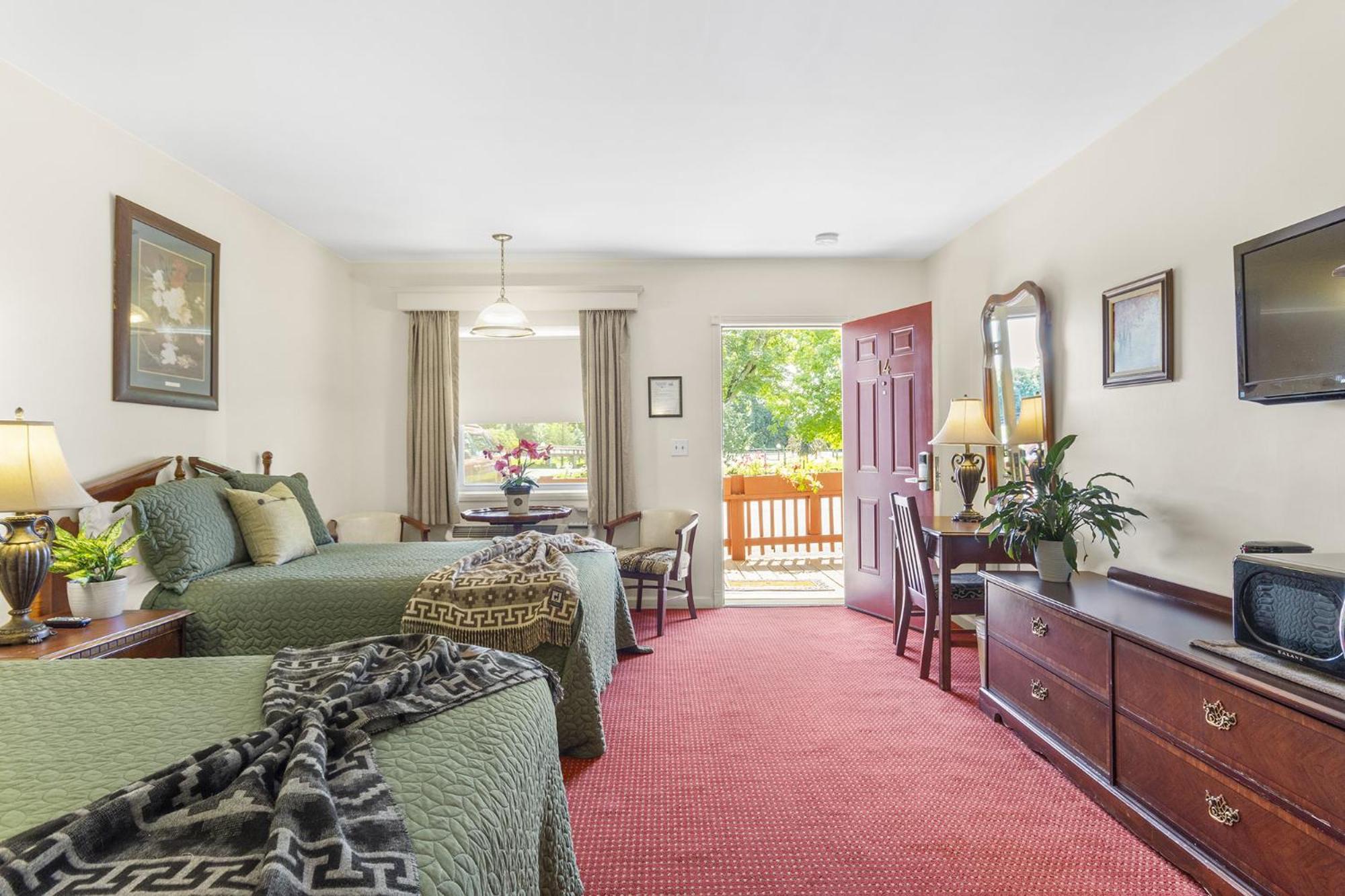 Blue Spruce Inn & Suites Valatie Kültér fotó